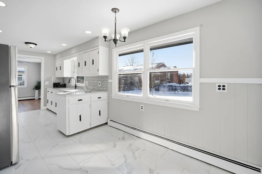 Photo of 87 Clarendon Ave