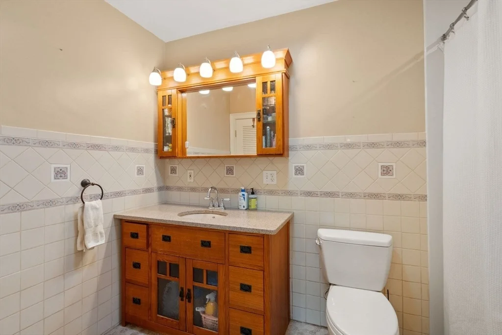 Photo of 217 Charge Pond Road