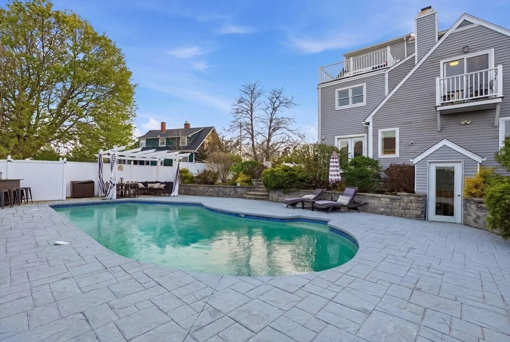 Photo of 11 Brookline Road