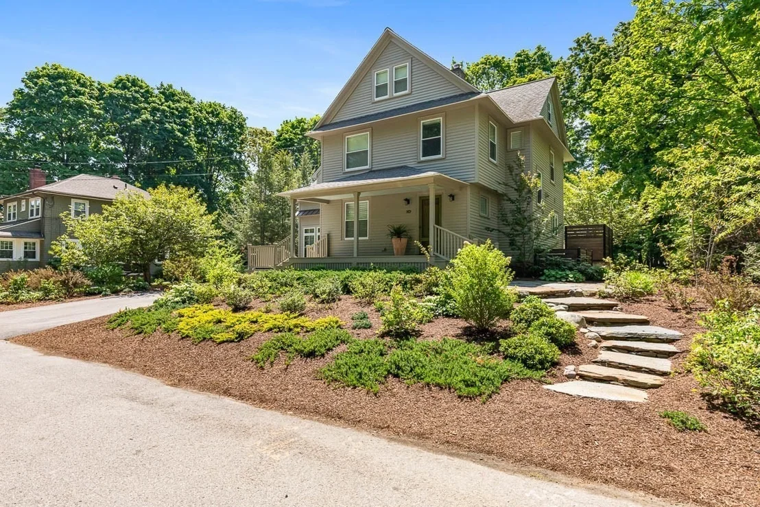 Photo of 10 Pine Road