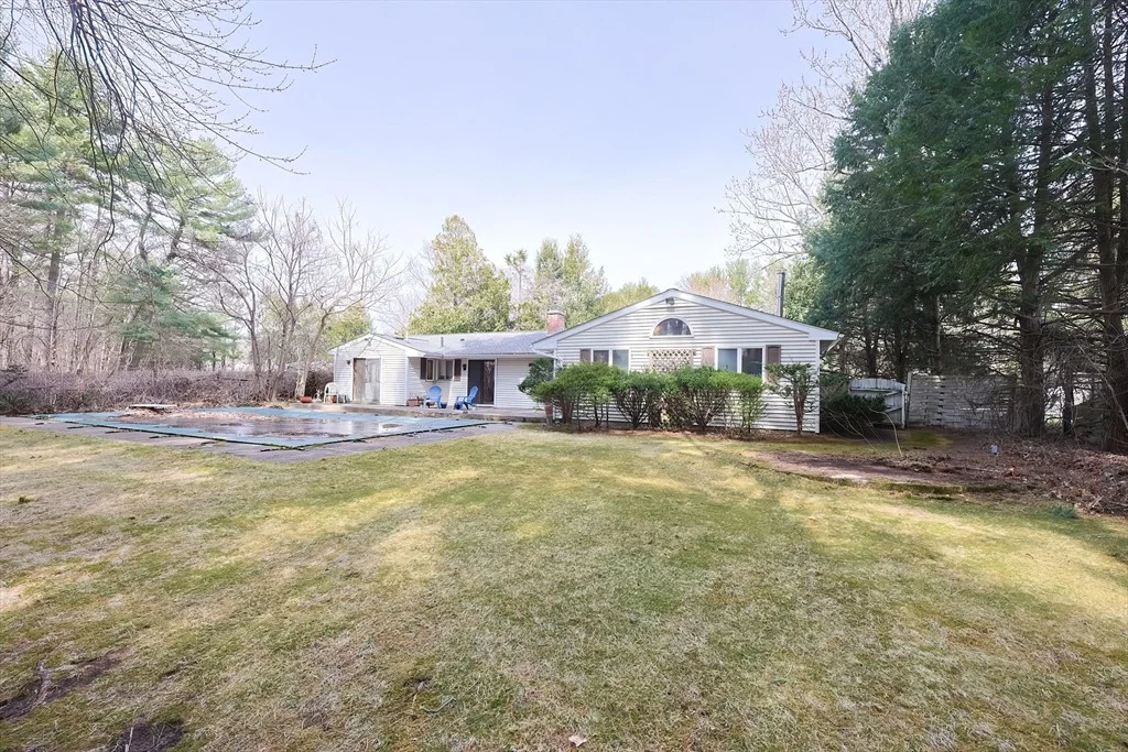 Photo of 10 Corrine Dr