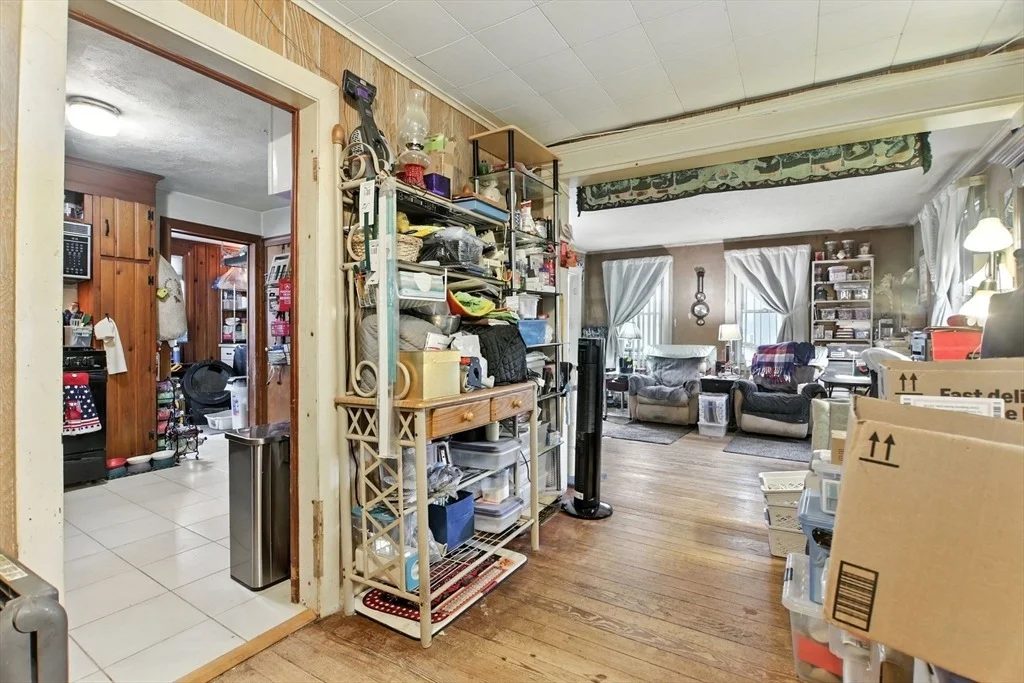 Photo of 2 Lyons St