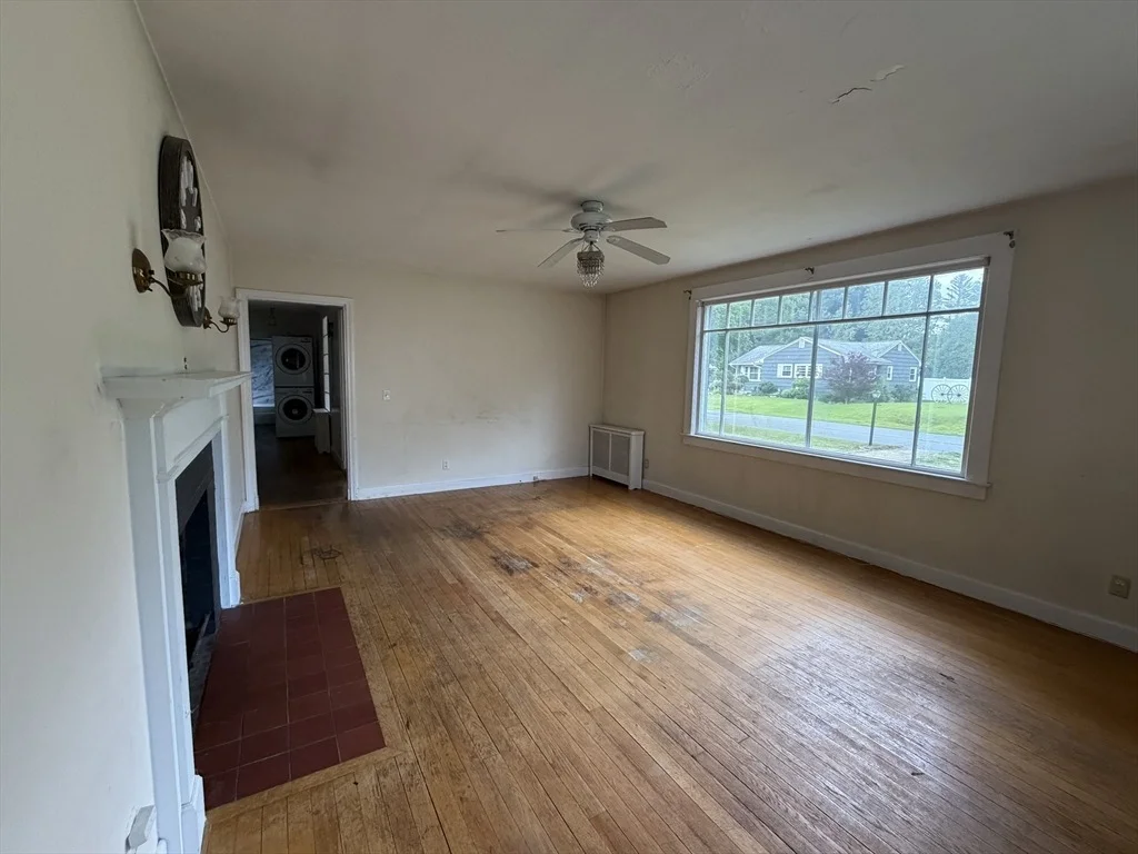 Photo of 48 Columbian Ave
