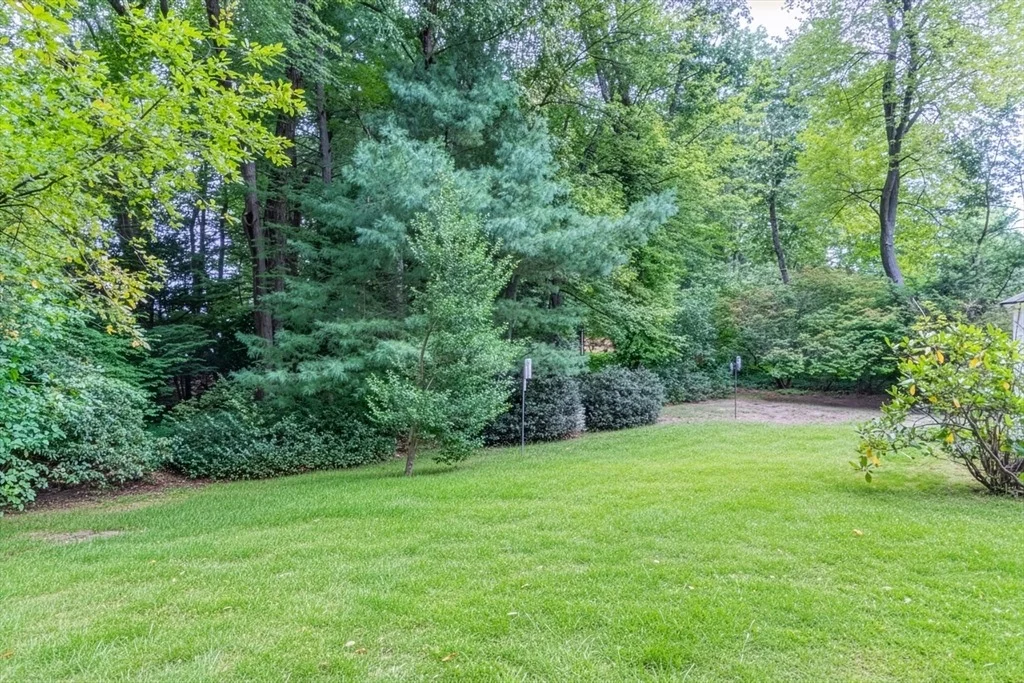 Photo of 26 White Oaks Dr