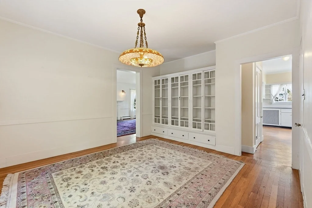 Photo of 38 Round Hill Road