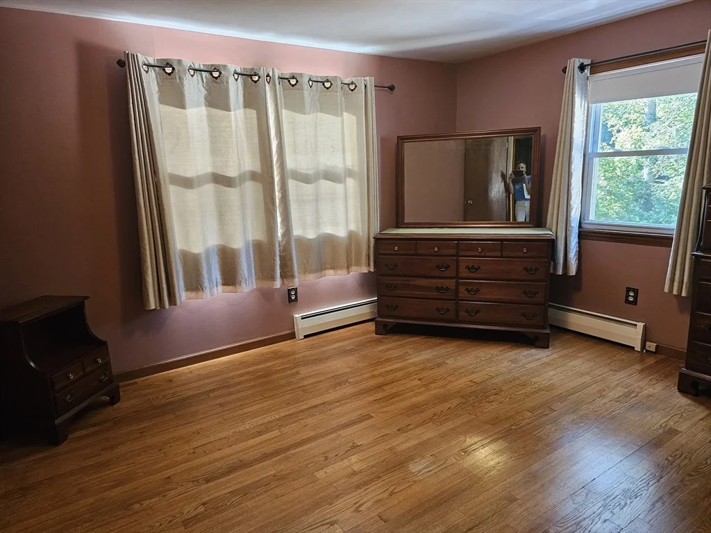 Photo of 152 Shaker Rd