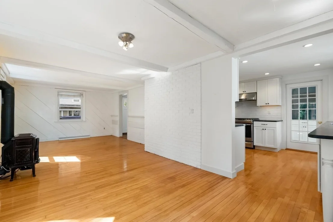 Photo of 6 6th Street