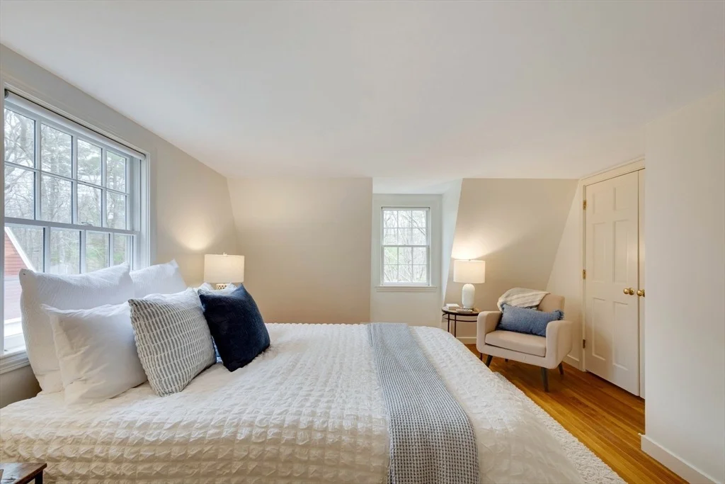 Photo of 134 Sandy Pond Rd