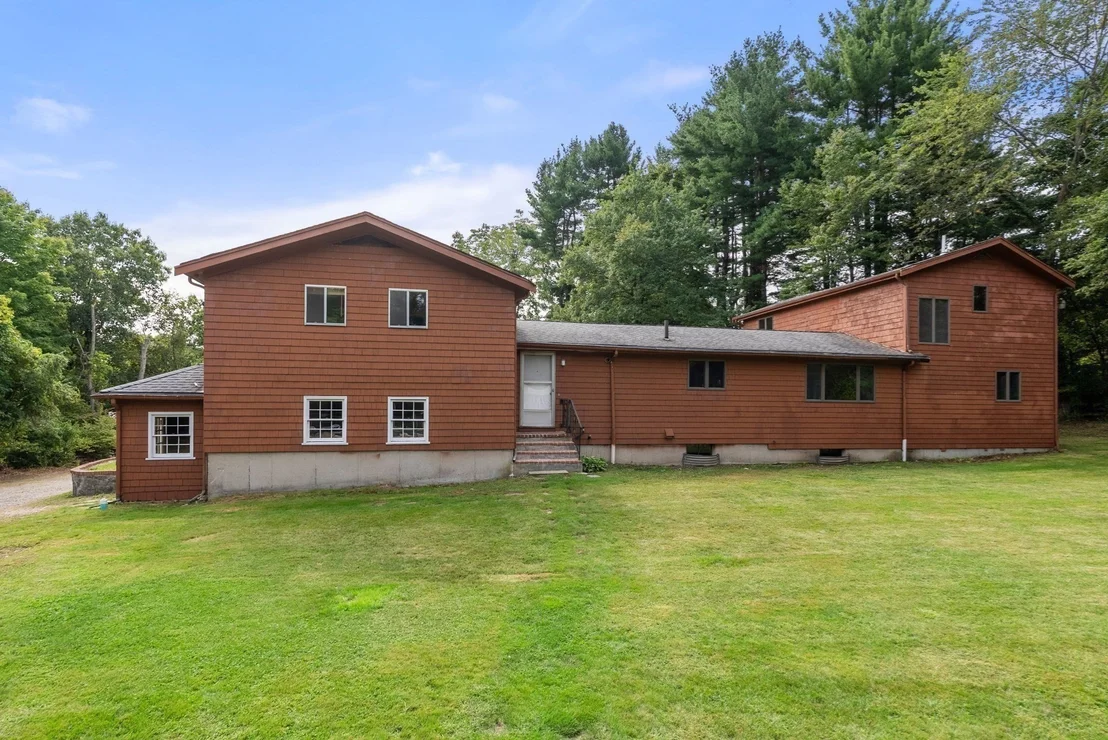 Photo of 444 Clapboardtree Street