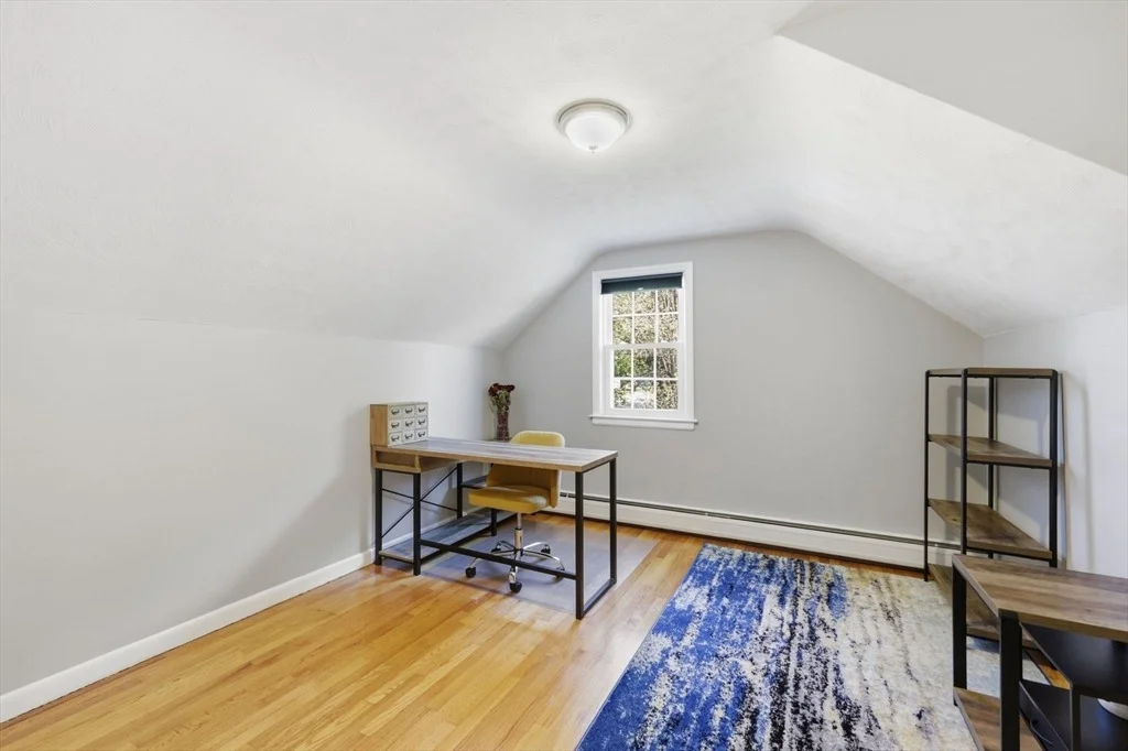 Photo of 983 Shoemaker Ln