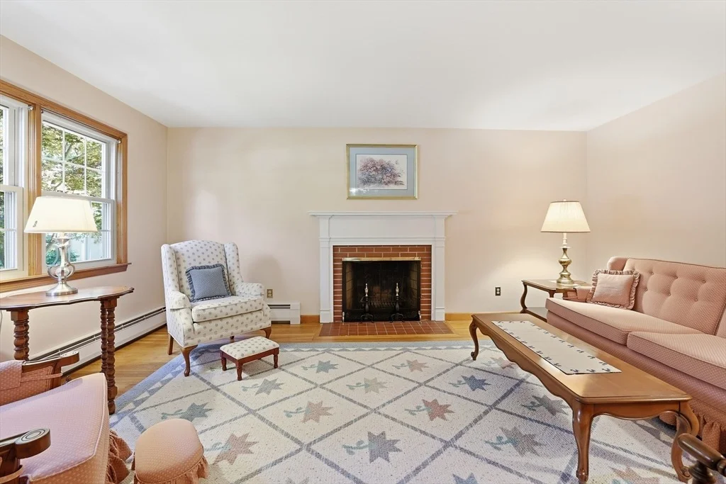 Photo of 104 Jackson Dr