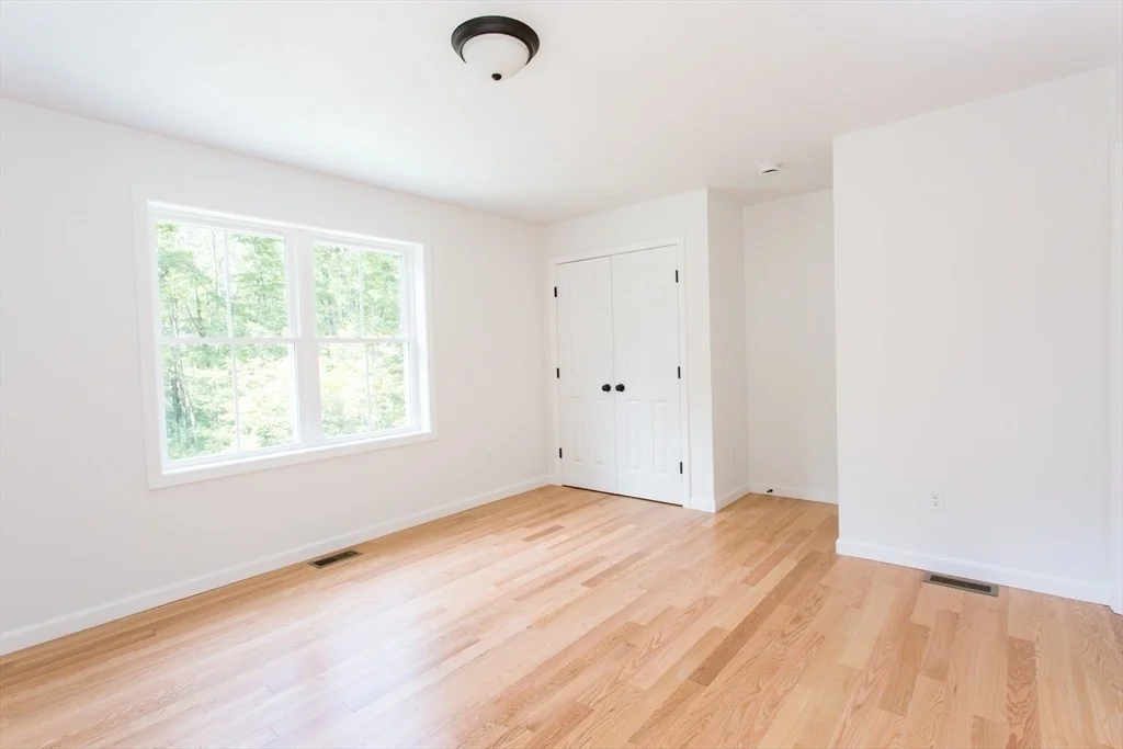 Photo of 455 Cronin Rd