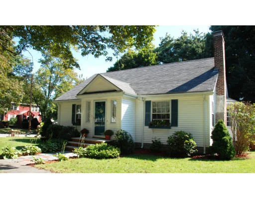 Photo of 2 Puritan Rd.