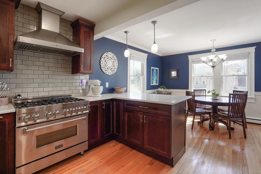 Photo of 37 Violet Ave