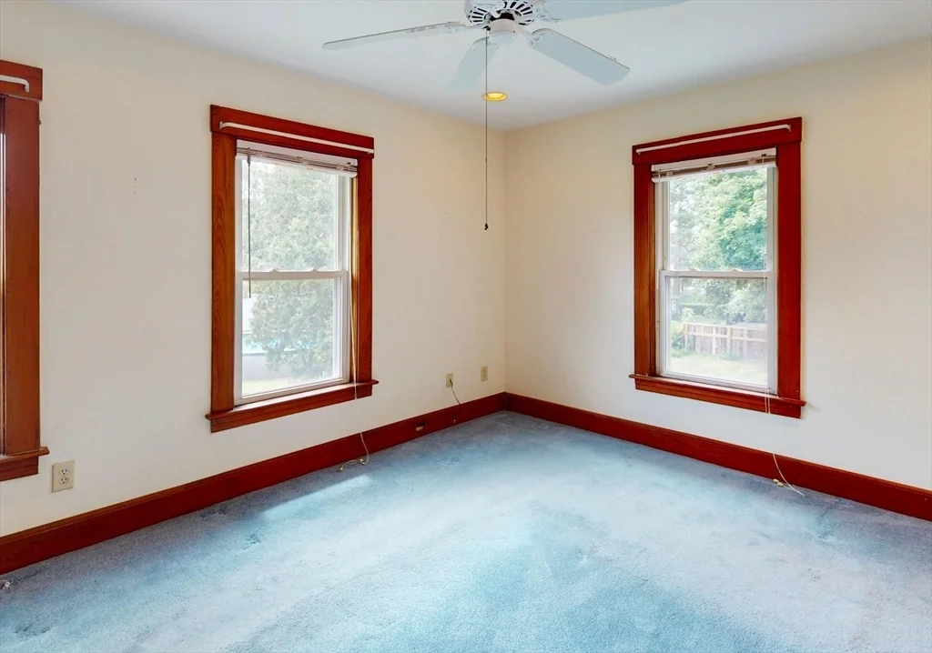 Photo of 4 Davis St