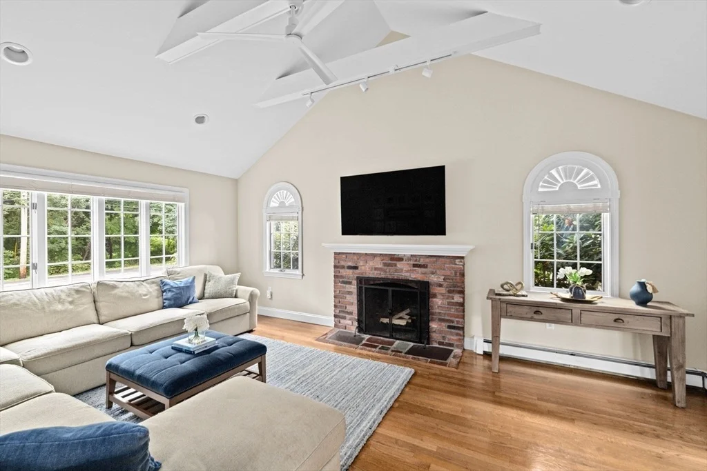 Photo of 3 Village Ln