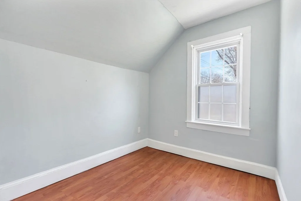 Photo of 478 Fall River Ave