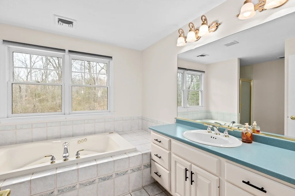 Photo of 130 Culloden Dr