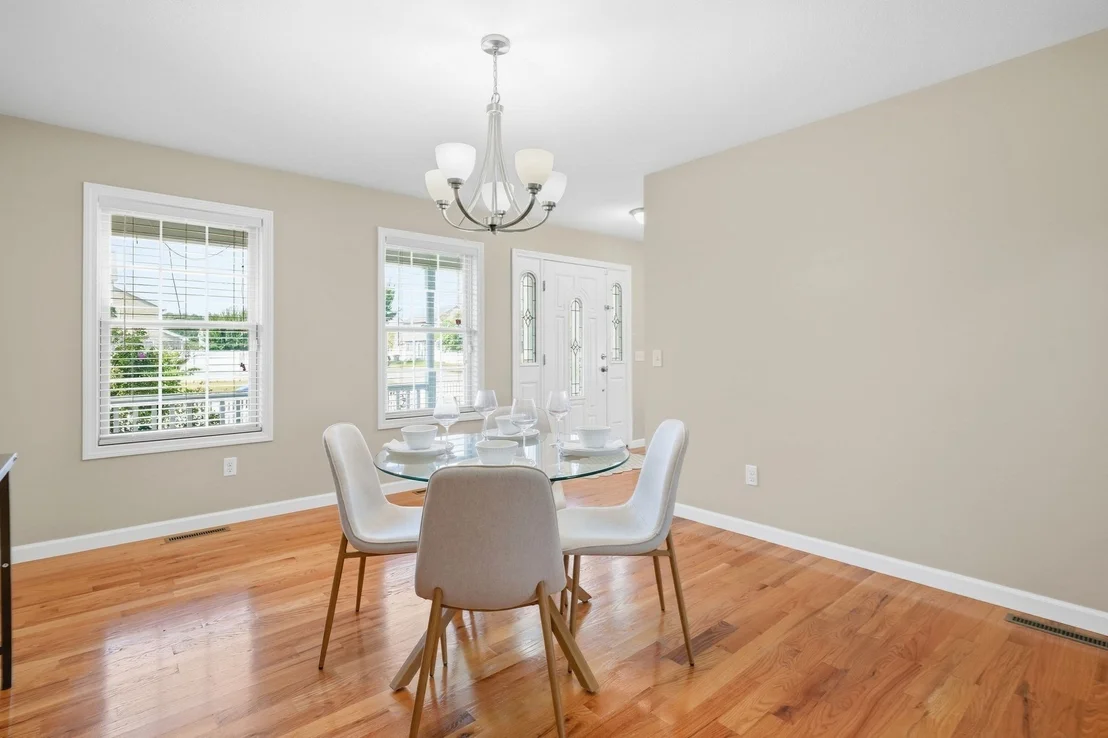 Photo of 37 Wells St