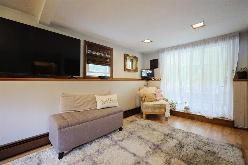 Photo of 7 Sara Dr