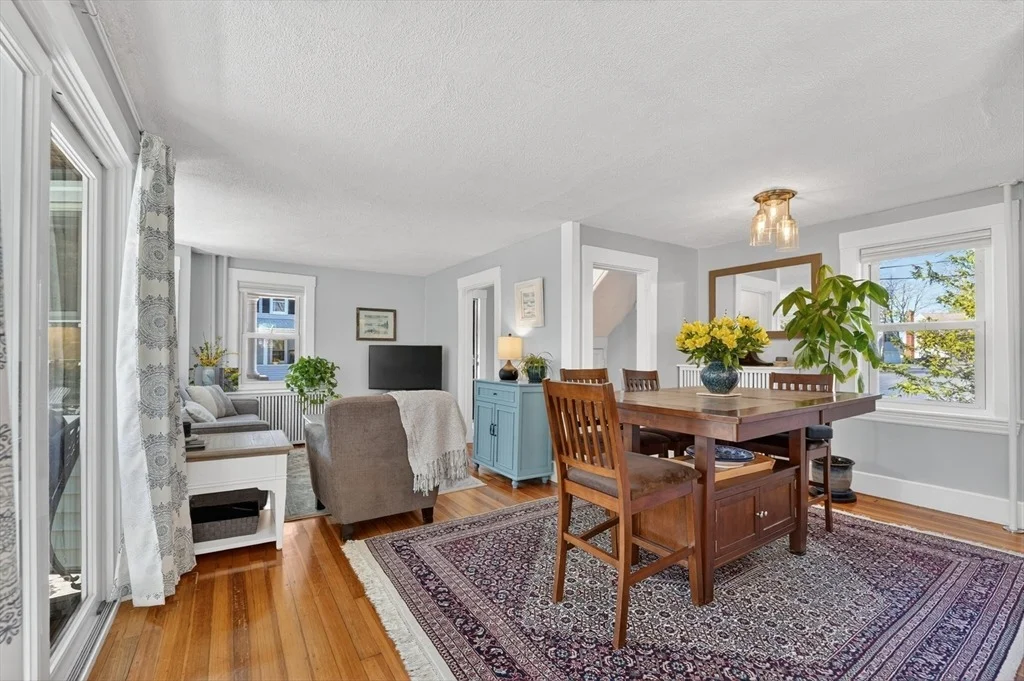 Photo of 4 Lakeside Drive