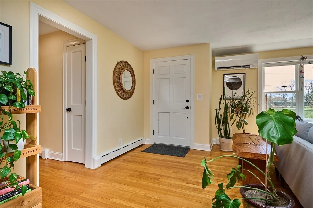 Photo of 18 Maple Ave