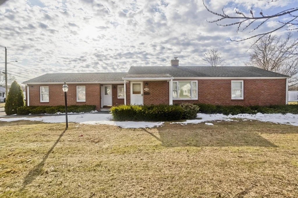 Photo of 309 Island Pond Rd