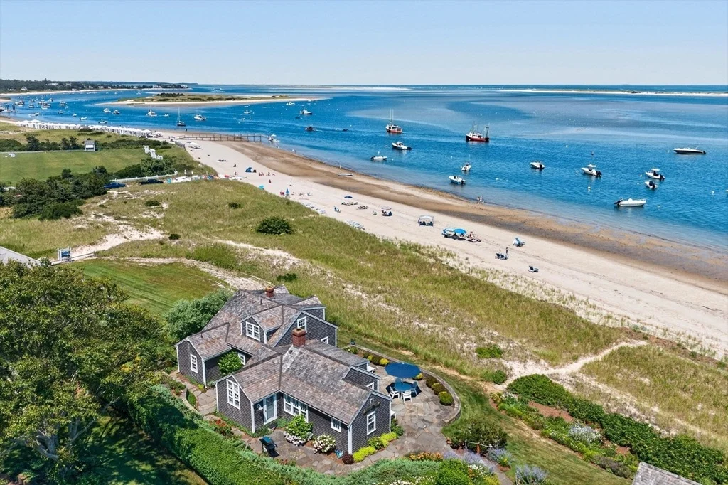 Photo of 166 Shore Road