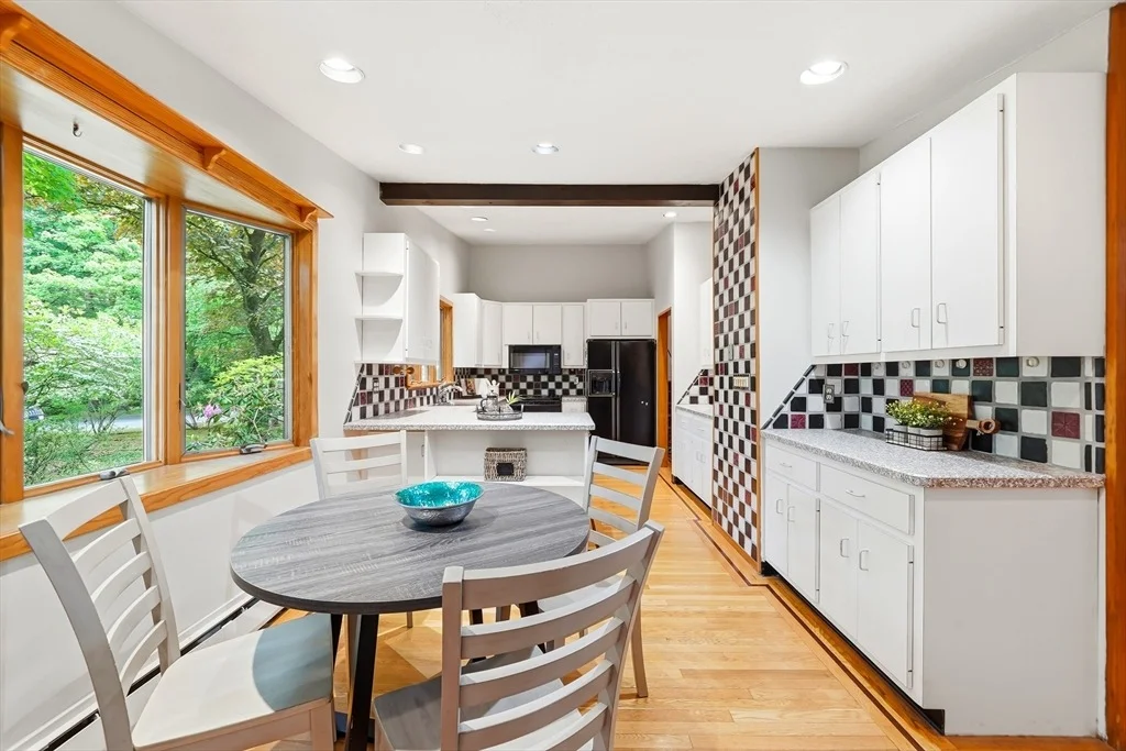 Photo of 6 Angier Rd
