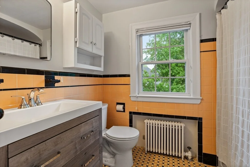 Photo of 168 Cedar Ave