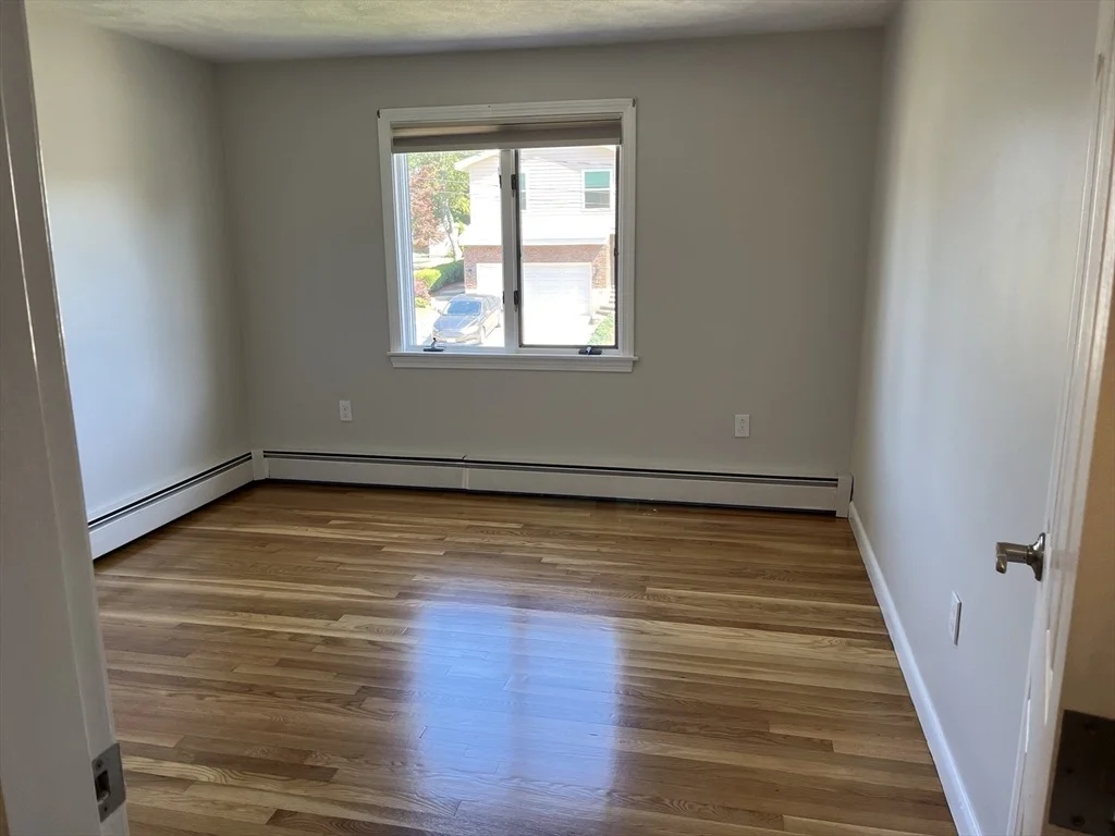 Photo of 19 Longbow Rd