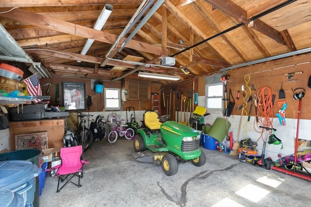 Photo of 3 Cedarwood Ln