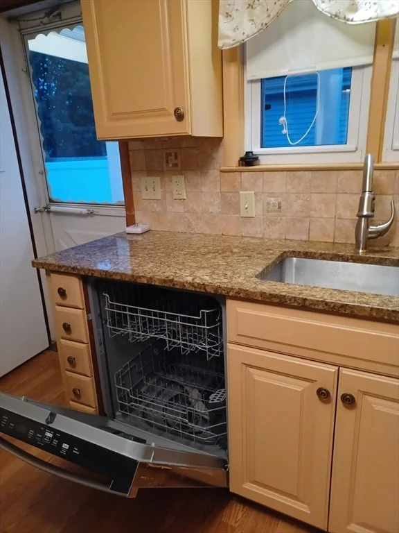 Photo of 822 N. Eastern Ave