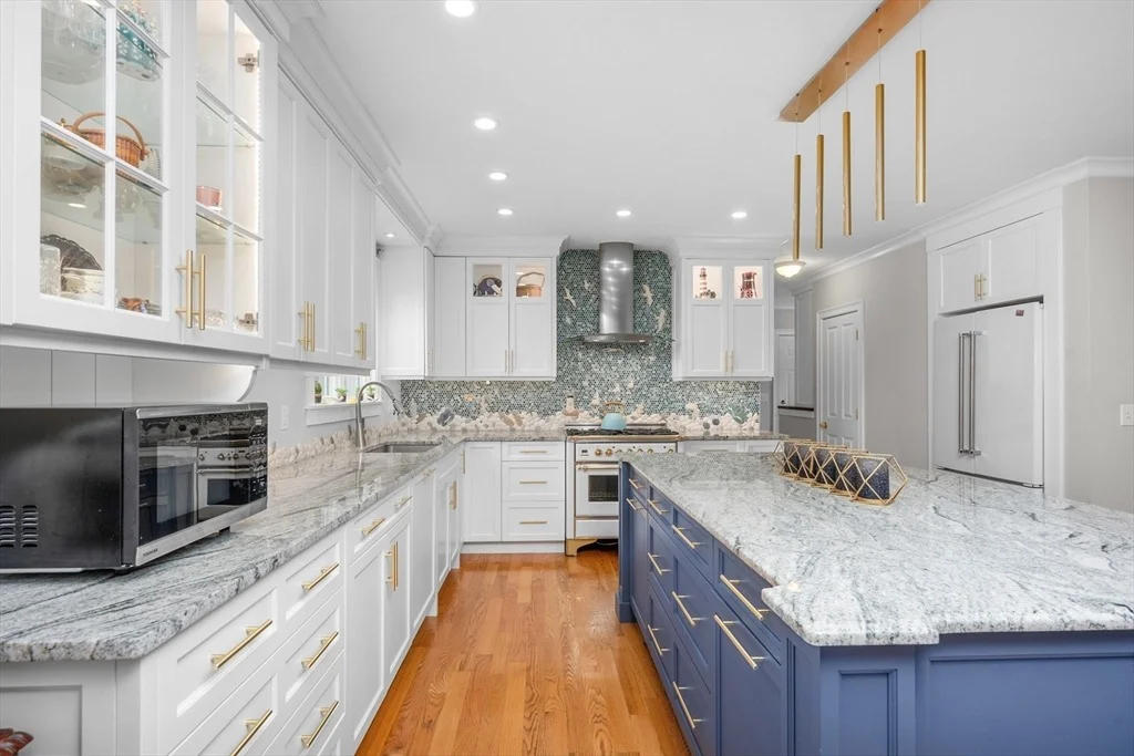 Photo of 35 Bayshore Dr