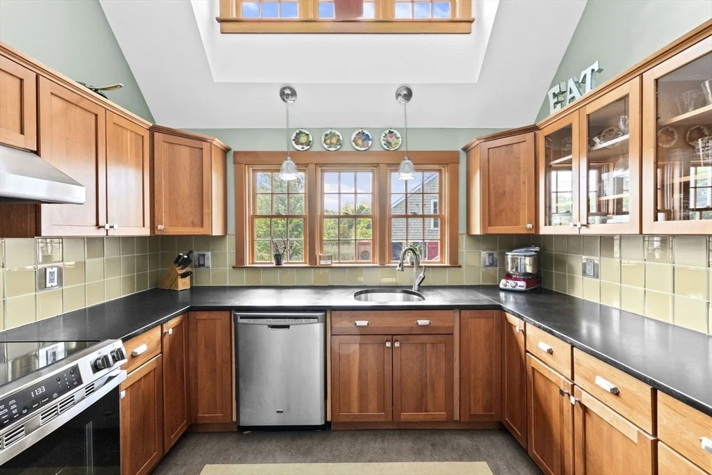 Photo of 112 Hollett Street