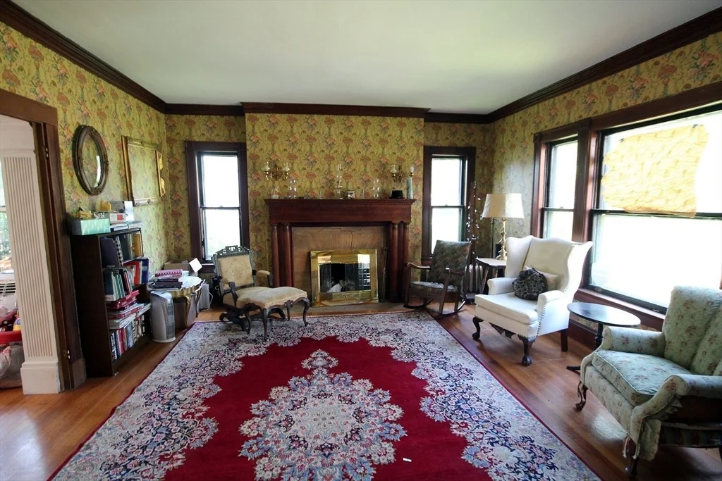 Photo of 50 Bellevue Ave