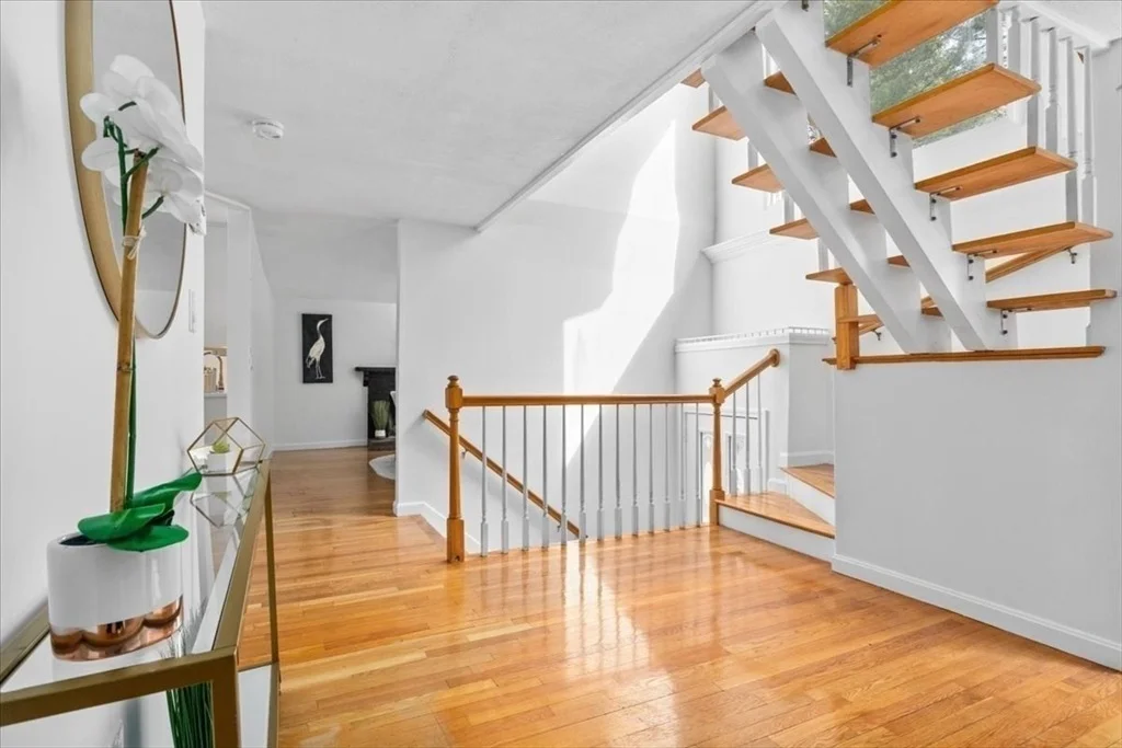 Photo of 62 Needham St