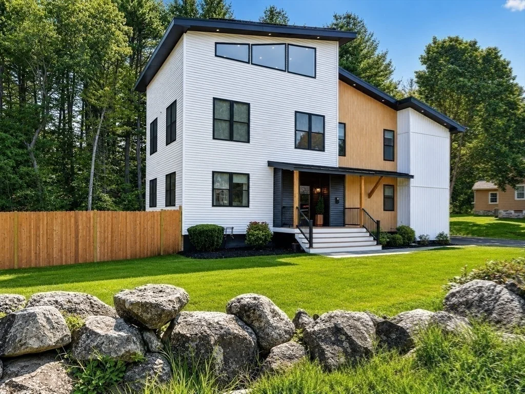 Photo of 409 Pearl St
