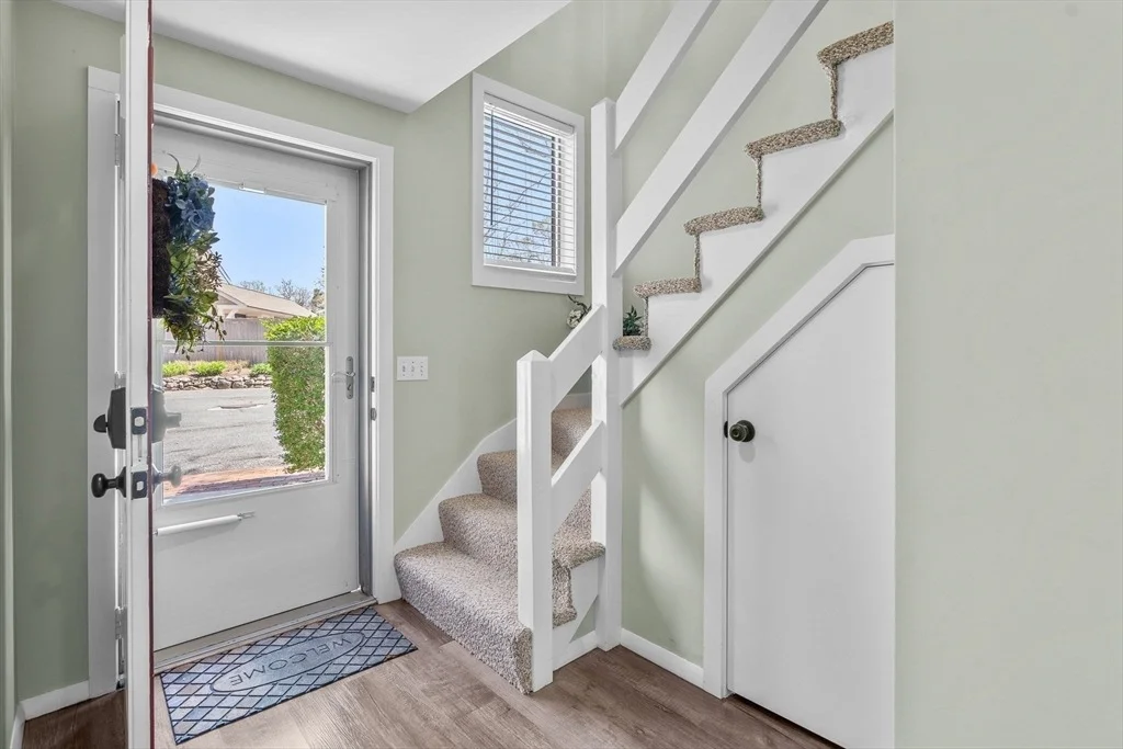 Photo of Unit F at 39 Mashie Cir