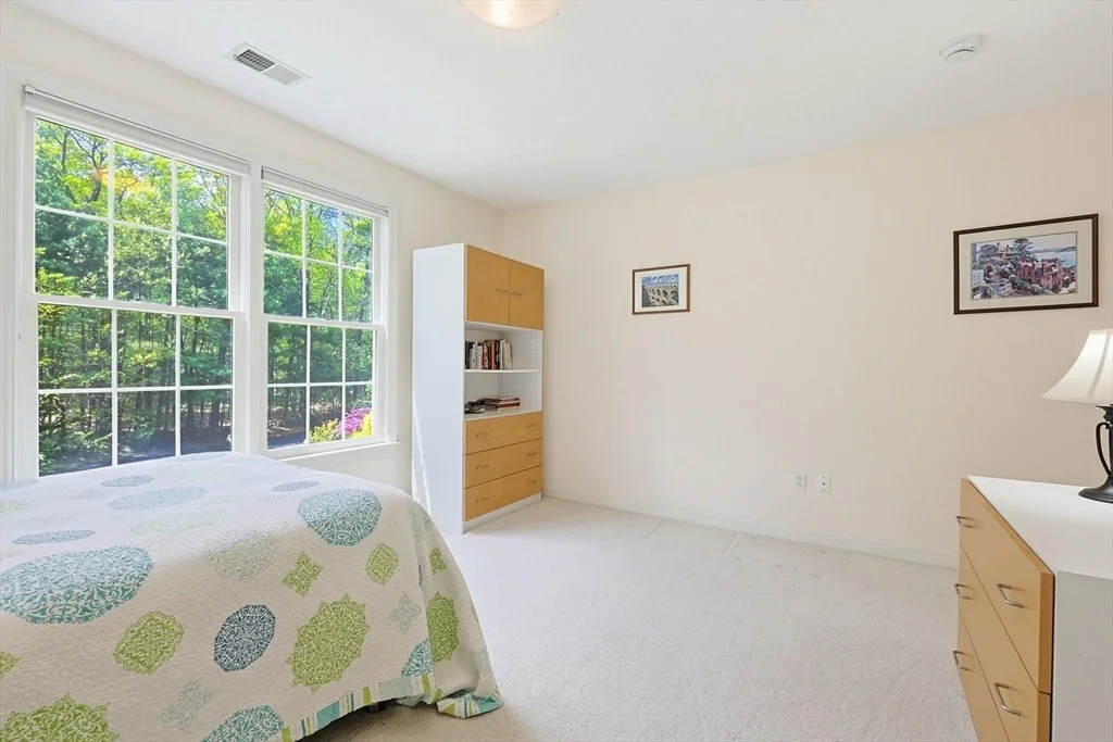 Photo of 10 Timber Ledge Drive