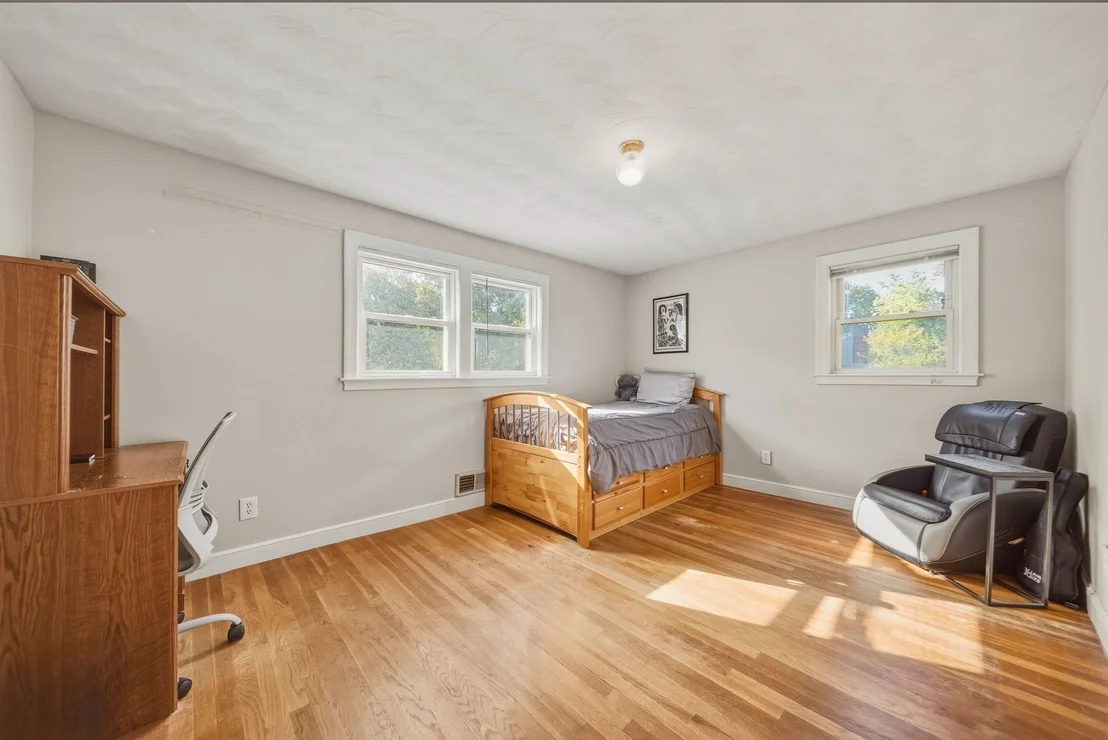 Photo of 12 Dean Rd