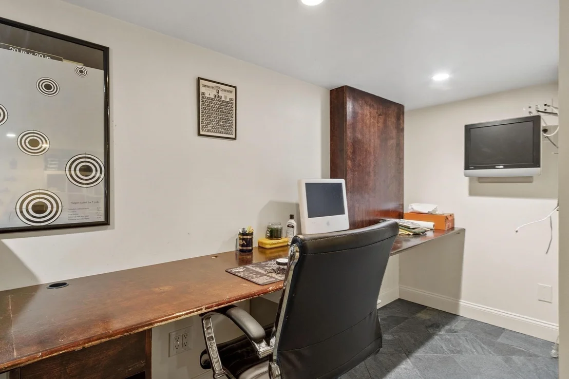 Photo of 8 Winthrop St