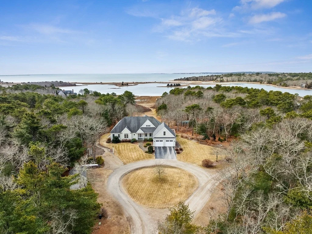 Photo of 10 Cliffs Road