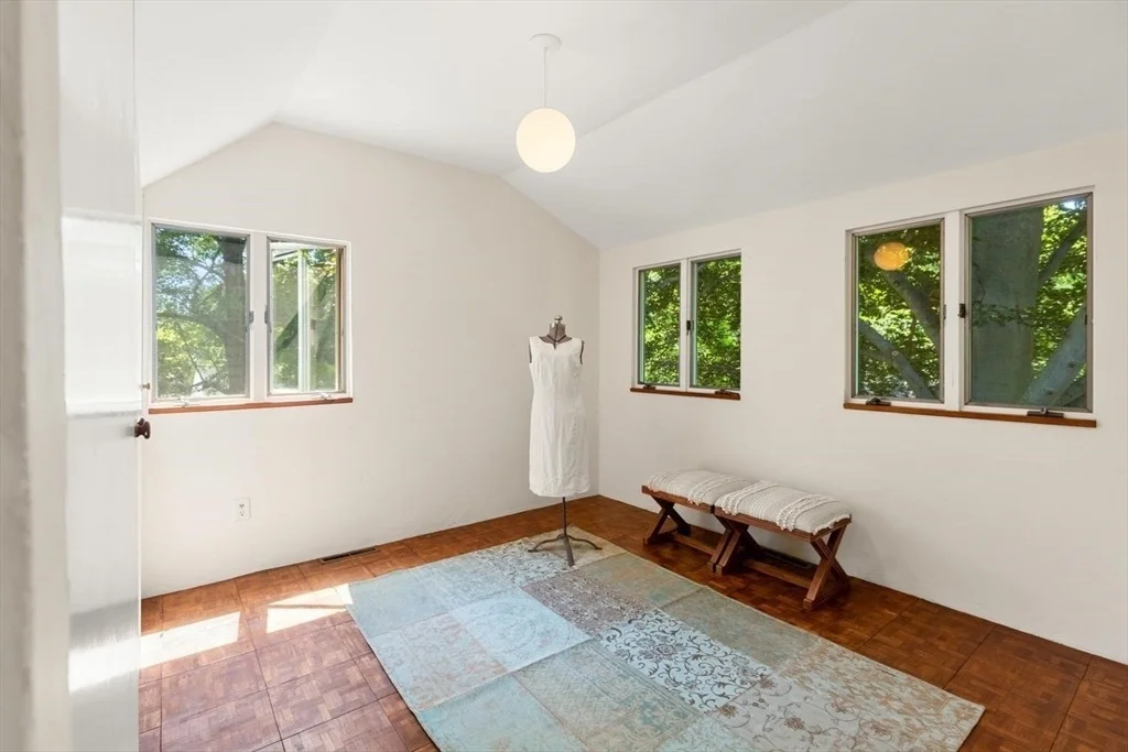Photo of 106 High St