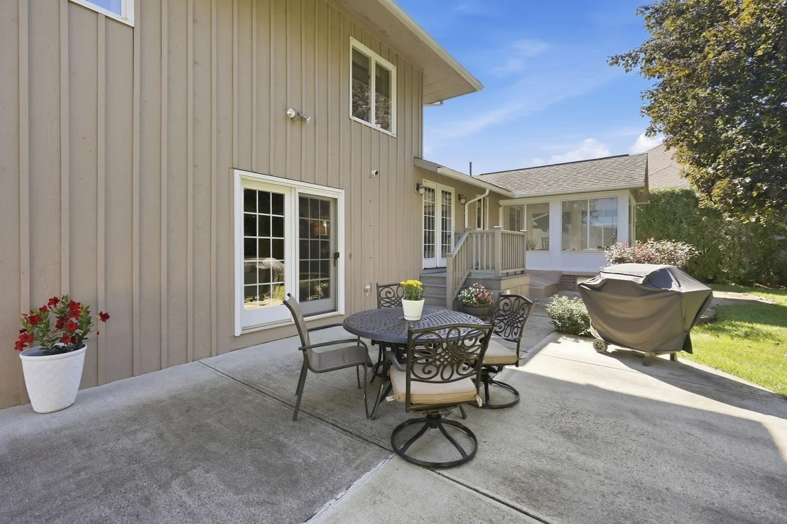 Photo of 105 Higher Brook Dr