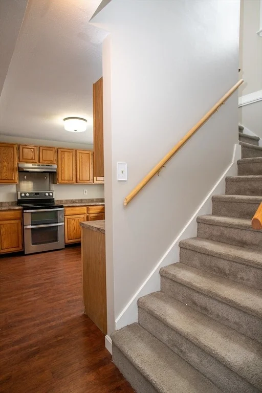 Photo of Unit 2 at 35 Cedar St