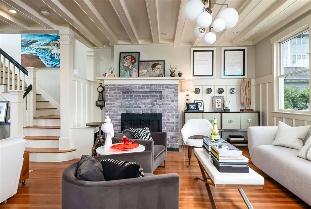 Photo of 46 Holbrook Ave