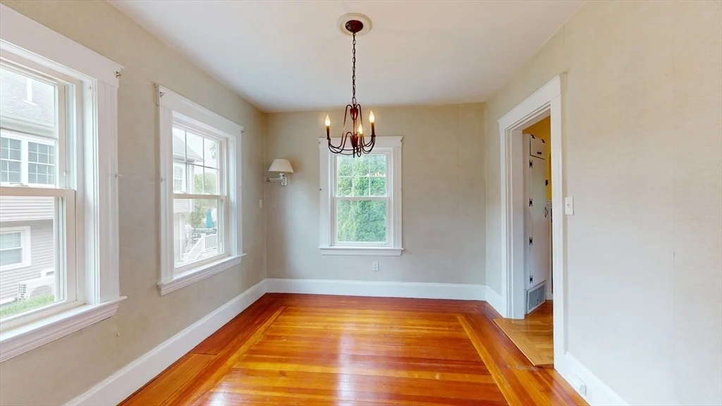 Photo of 233 Florence Ave