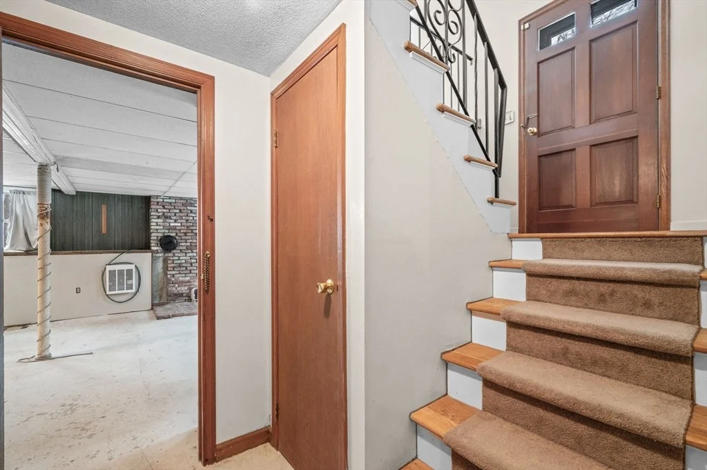 Photo of 90 Topsfield Rd