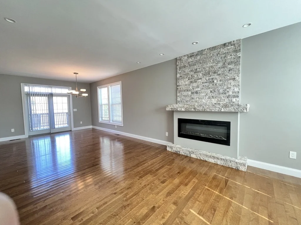 Photo of 465 Montgomery Rd